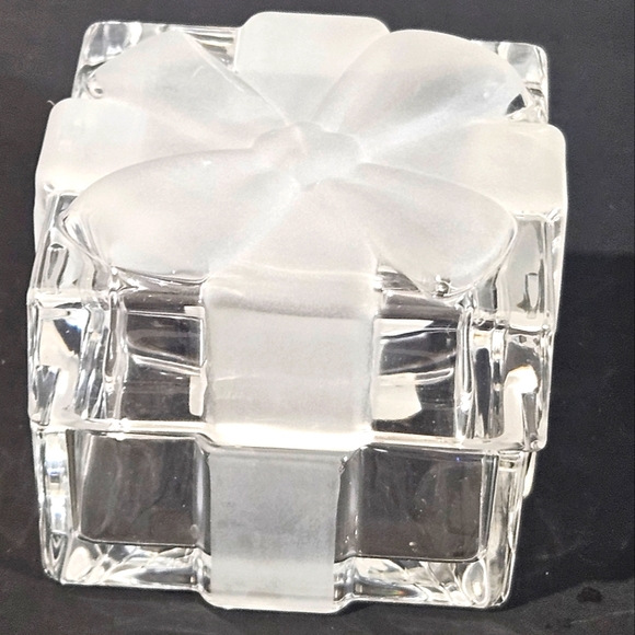 Marquis By Waterford Small Trinket Box Present Has A Crack - Picture 4 of 7